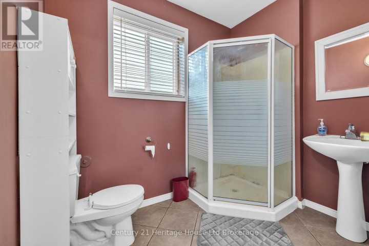 Photo 16 at 7 Kara Lane, Tillsonburg