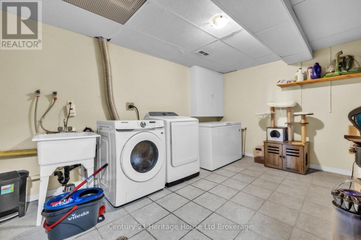 Photo 18 at 7 Kara Lane, Tillsonburg