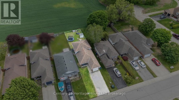 Photo 24 at 7 Kara Lane, Tillsonburg