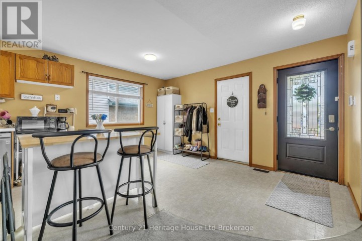 Photo 3 at 7 Kara Lane, Tillsonburg