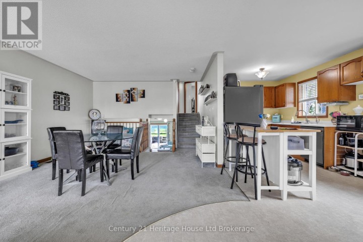 Photo 6 at 7 Kara Lane, Tillsonburg