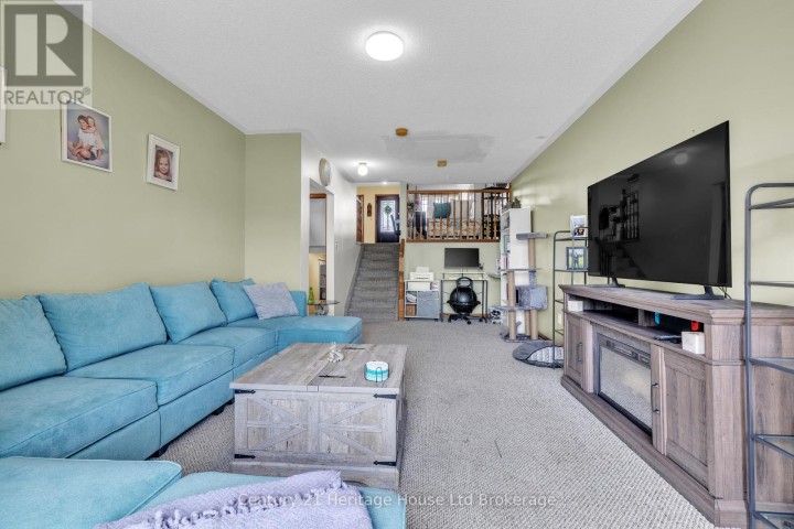 Photo 9 at 7 Kara Lane, Tillsonburg