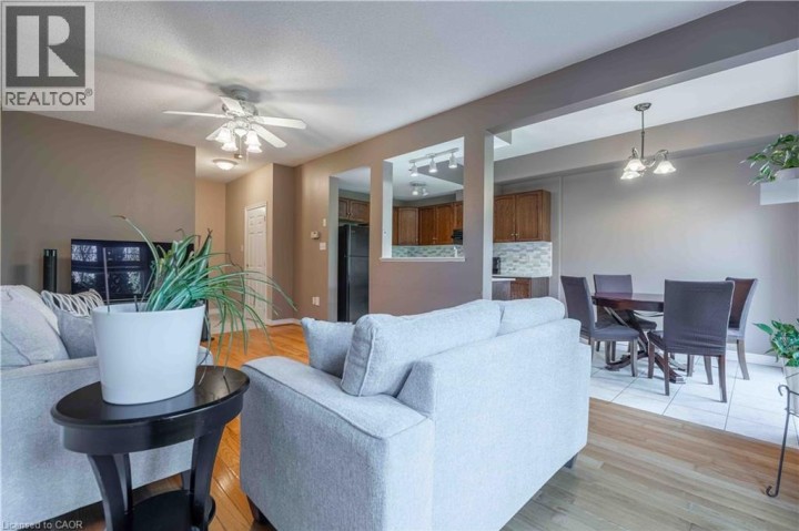 Photo 11 at 26 - 232 Stonehenge Drive, Meadowlands, Ancaster
