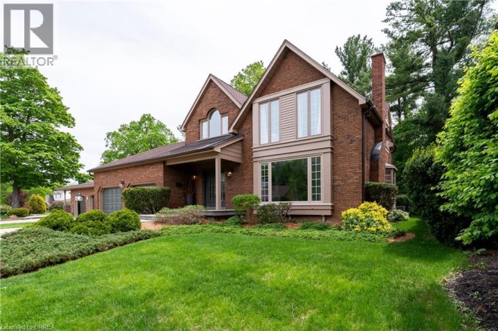 Photo 2 at 9 Scarfe Gardens, Ava Rd, Brantford