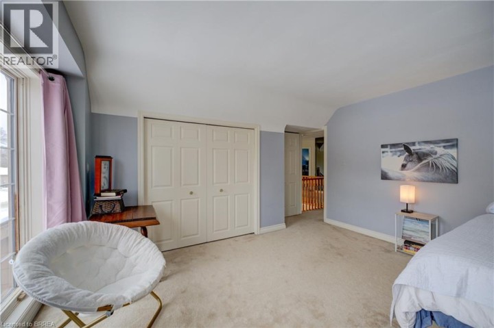 Photo 25 at 9 Scarfe Gardens, Ava Rd, Brantford