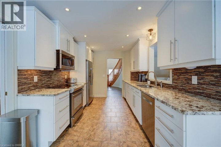 Photo 12 at 9 Scarfe Gardens, Ava Rd, Brantford