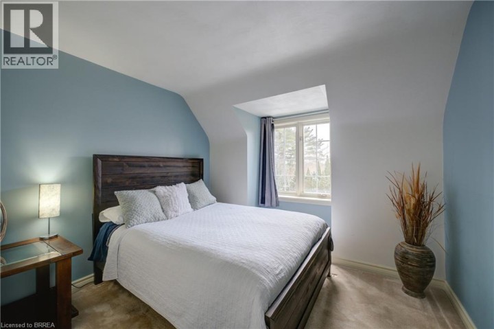Photo 27 at 9 Scarfe Gardens, Ava Rd, Brantford