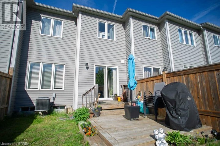 Photo 24 at 153 English Lane, Empire South, Brantford