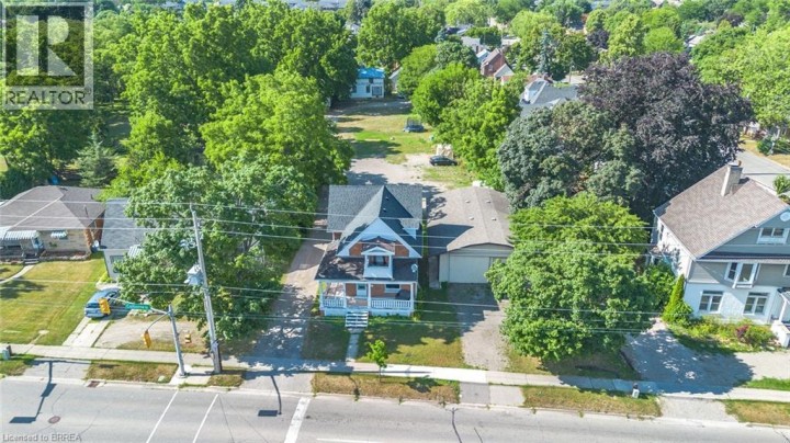 Photo 4 at 816 E Colborne Street, Echo Place, Brantford
