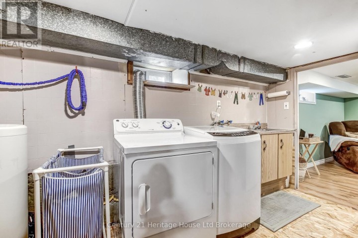 Photo 18 at 84 East Park Drive, Woodstock - South, Woodstock