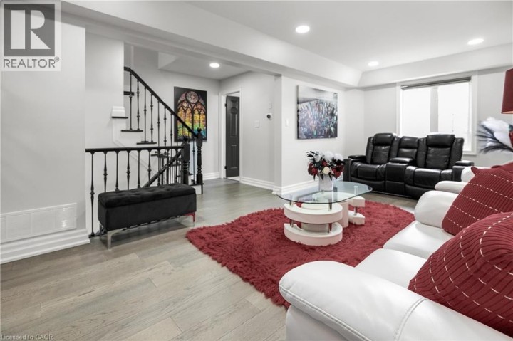 Photo 17 at 16 - 876 Golf Links Road, Meadowlands, Ancaster