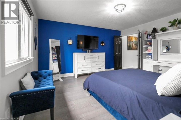 Photo 21 at 16 - 876 Golf Links Road, Meadowlands, Ancaster
