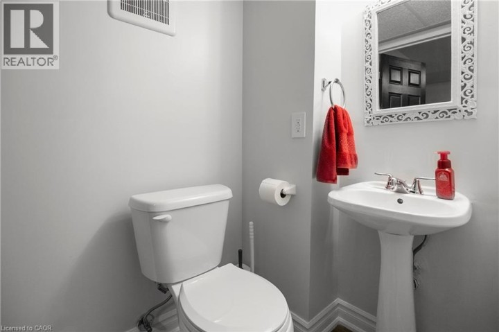 Photo 32 at 16 - 876 Golf Links Road, Meadowlands, Ancaster
