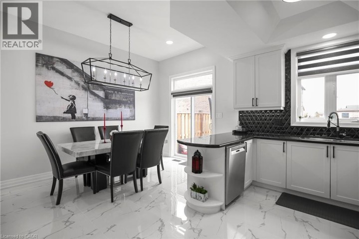 Photo 6 at 16 - 876 Golf Links Road, Meadowlands, Ancaster