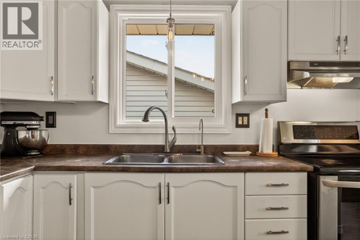 Photo 20 at 52 Latzer Crescent, Myrtleville South, Brantford