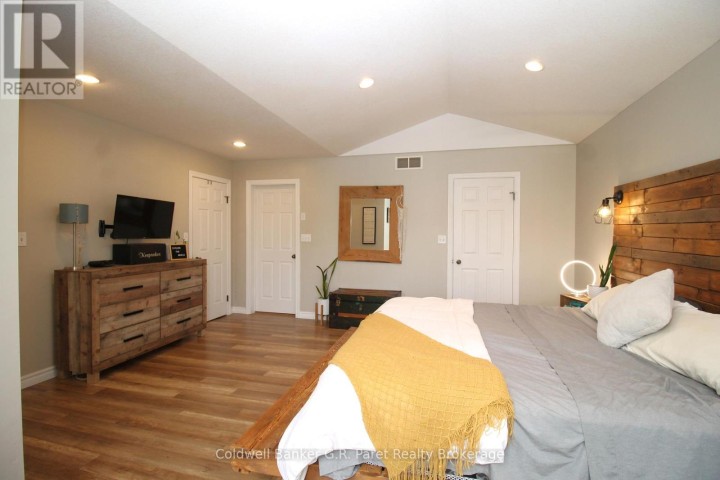 Photo 18 at 4 Langrell Avenue, Tillsonburg