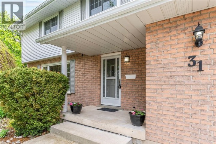 Photo 3 at 31 Blackfriar Lane, Brier Park, Brantford