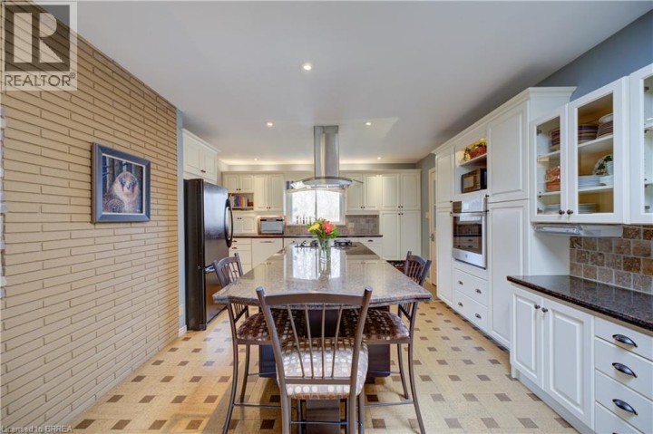 Photo 10 at 9 Summerhayes Crescent, Wyndham Hills, Brantford