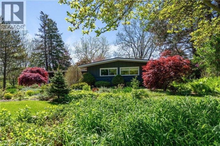 Photo 2 at 9 Summerhayes Crescent, Wyndham Hills, Brantford