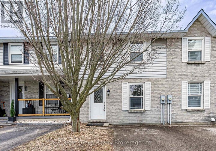 Photo 1 at 7 - 39 Blandford Street, Woodstock - North, Woodstock