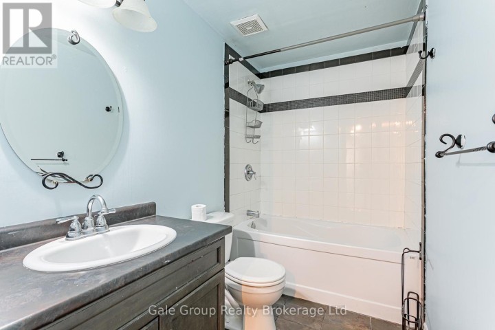 Photo 20 at 7 - 39 Blandford Street, Woodstock - North, Woodstock