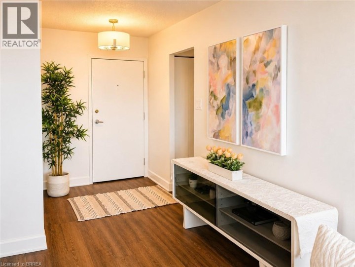 Photo 4 at 901 - 640 West Street, Fairview / Greenbrier, Brantford