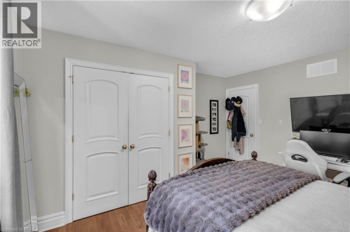 Photo 29 at 30 Farrow Road, Oakhill Dr, Brantford