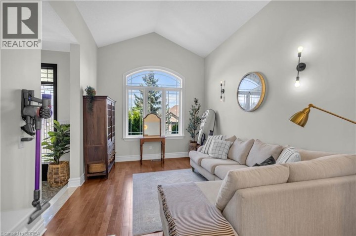 Photo 7 at 30 Farrow Road, Oakhill Dr, Brantford