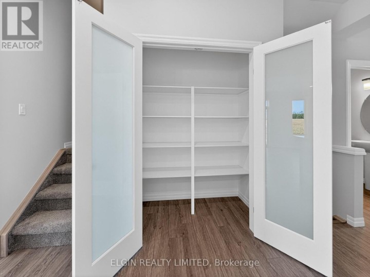 Photo 14 at 10 Canary Street, Tillsonburg