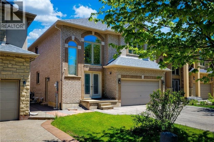 Photo 1 at 197 Cloverleaf Drive, Meadowlands, Ancaster