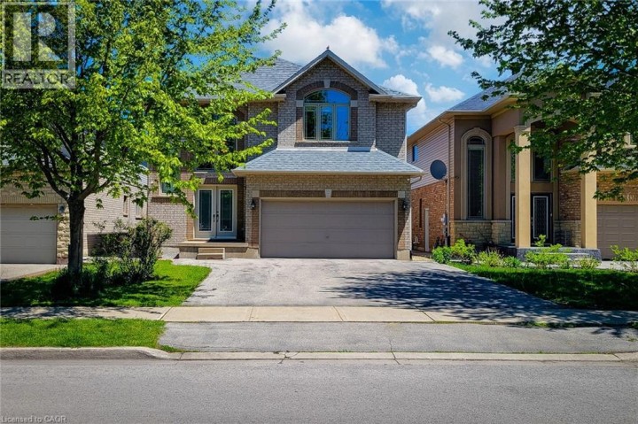 Photo 2 at 197 Cloverleaf Drive, Meadowlands, Ancaster