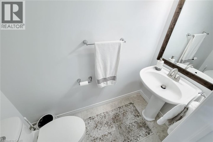 Photo 21 at 197 Cloverleaf Drive, Meadowlands, Ancaster