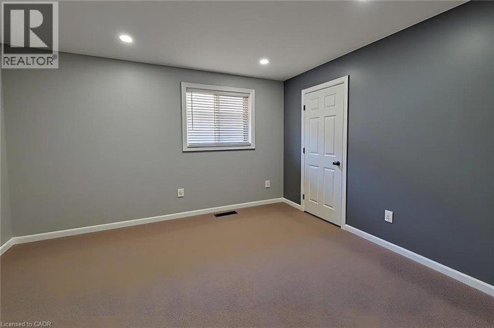 Photo 33 at 197 Cloverleaf Drive, Meadowlands, Ancaster