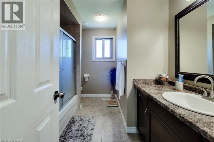 Photo 35 at 197 Cloverleaf Drive, Meadowlands, Ancaster