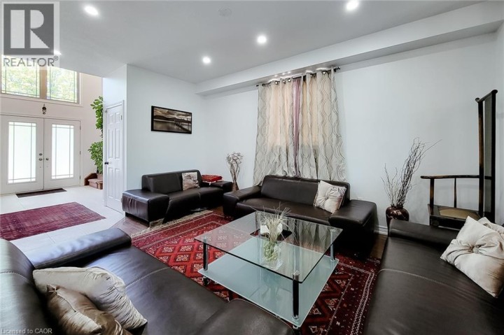 Photo 8 at 197 Cloverleaf Drive, Meadowlands, Ancaster