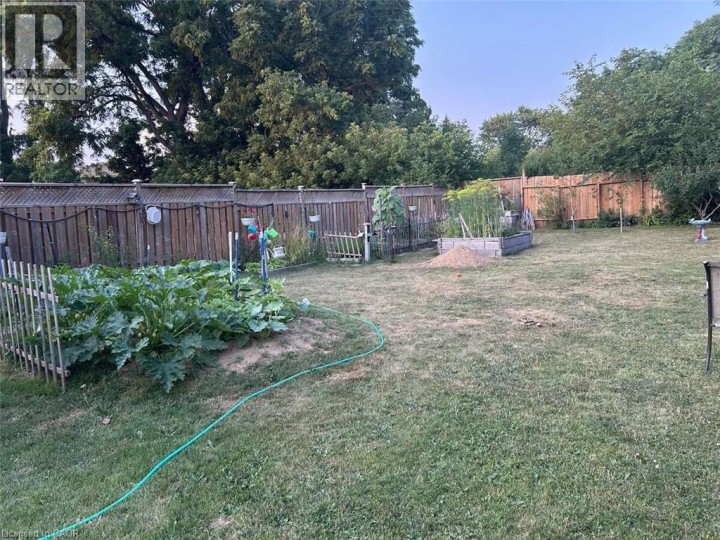 Photo 11 at 11 James Avenue, Echo Place, Brantford