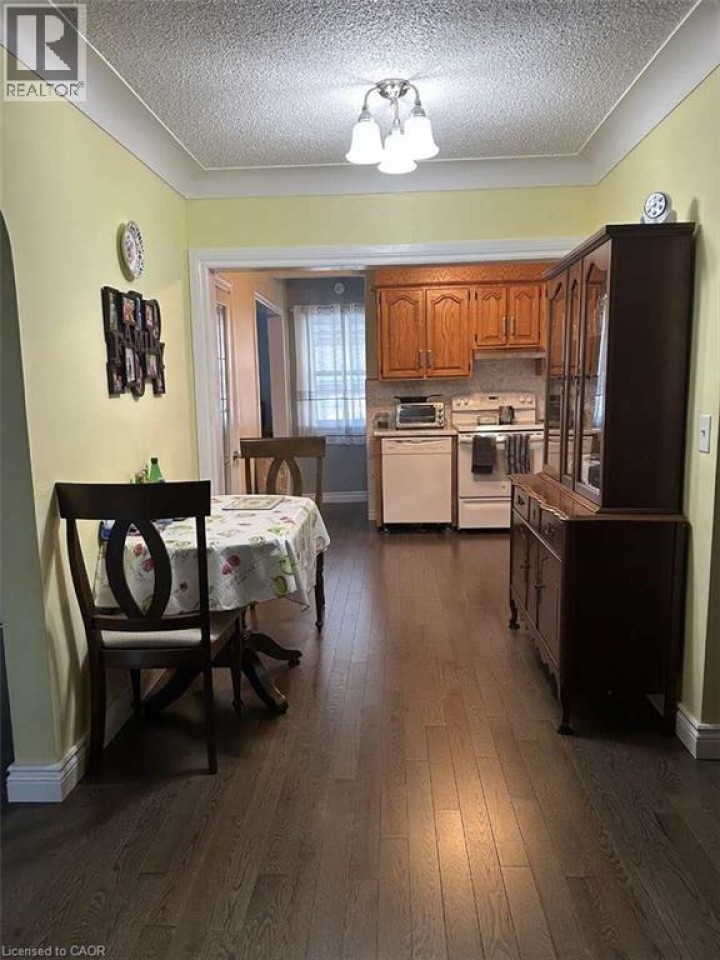 Photo 4 at 11 James Avenue, Echo Place, Brantford