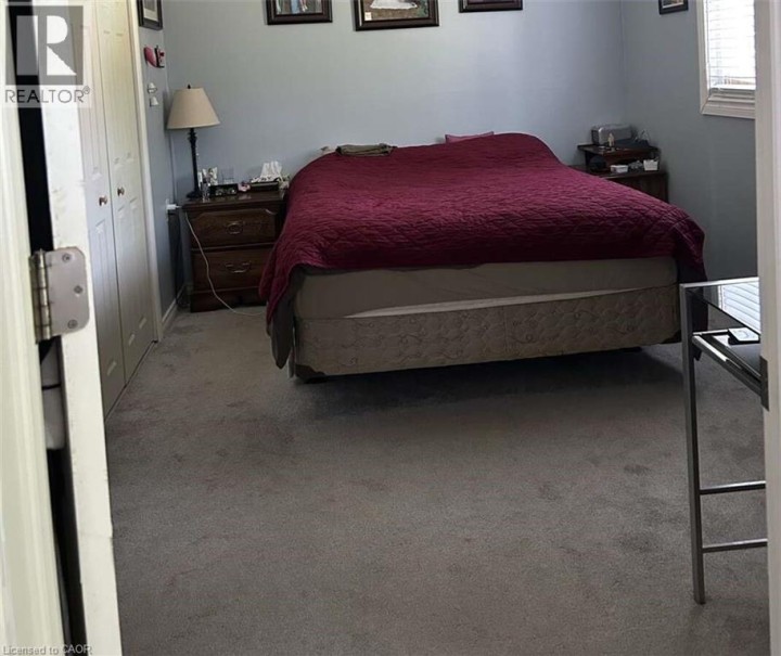 Photo 7 at 11 James Avenue, Echo Place, Brantford