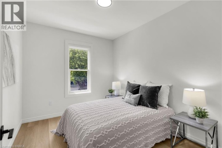 Photo 17 at 212 Chatham Street, East Ward, Brantford