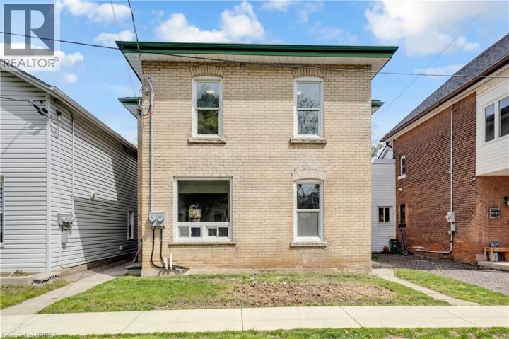 Photo 1 at 212 Chatham Street, East Ward, Brantford