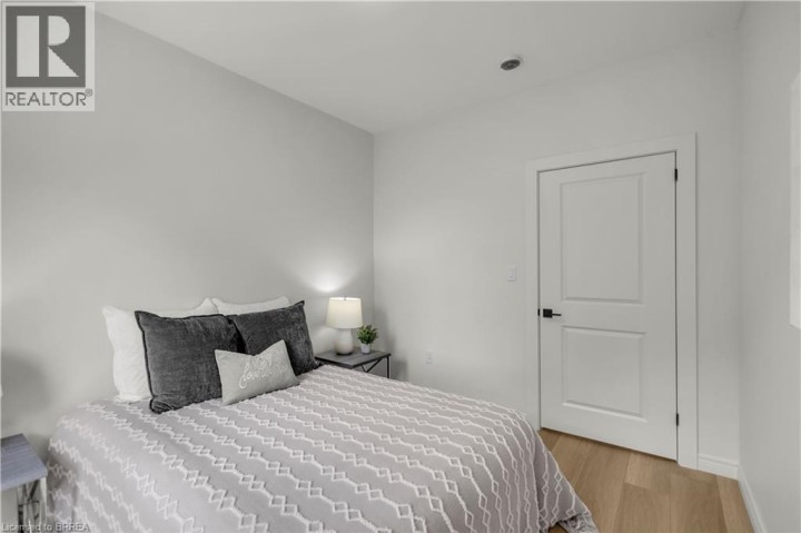 Photo 18 at 212 Chatham Street, East Ward, Brantford