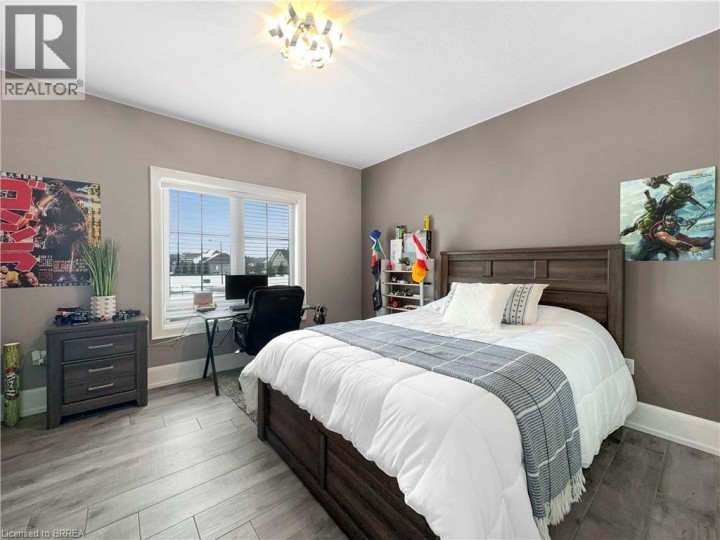 Photo 20 at 18 Harper Boulevard, Tutela Heights, Brantford