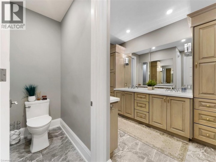 Photo 19 at 18 Harper Boulevard, Tutela Heights, Brantford