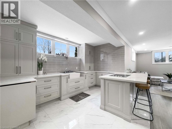 Photo 29 at 18 Harper Boulevard, Tutela Heights, Brantford