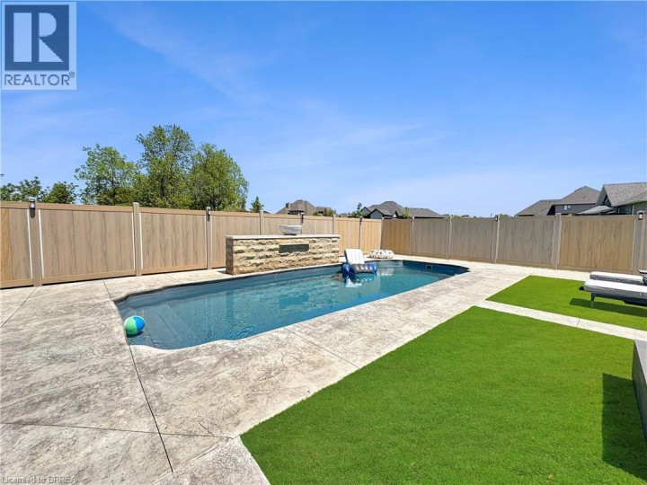 Photo 44 at 18 Harper Boulevard, Tutela Heights, Brantford