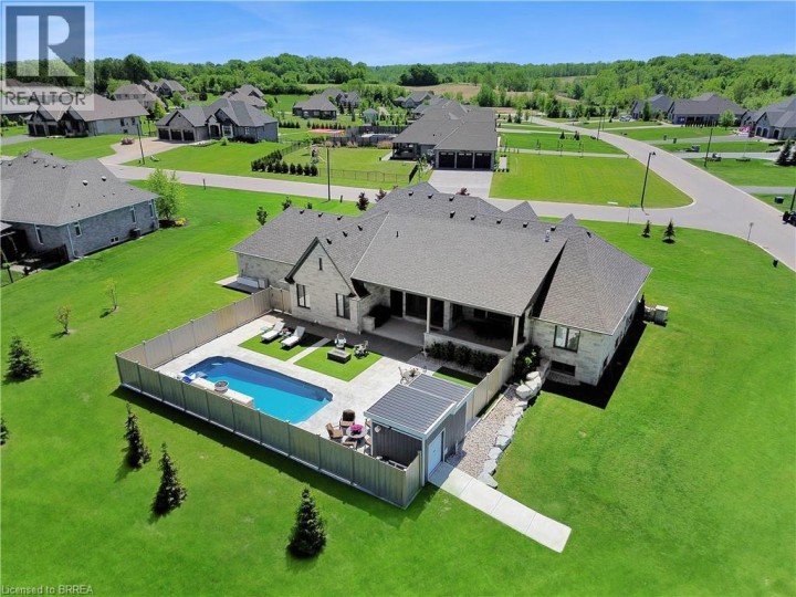 Photo 38 at 18 Harper Boulevard, Tutela Heights, Brantford