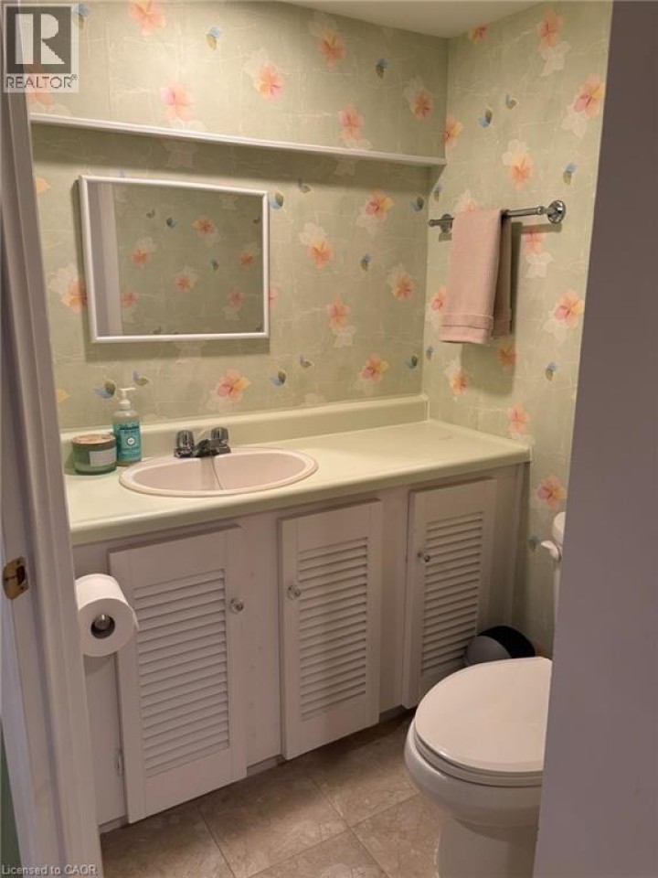 Photo 31 at 13 Carolina Drive, Sky Acres, Brantford
