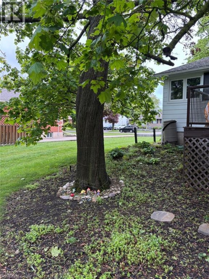 Photo 44 at 13 Carolina Drive, Sky Acres, Brantford