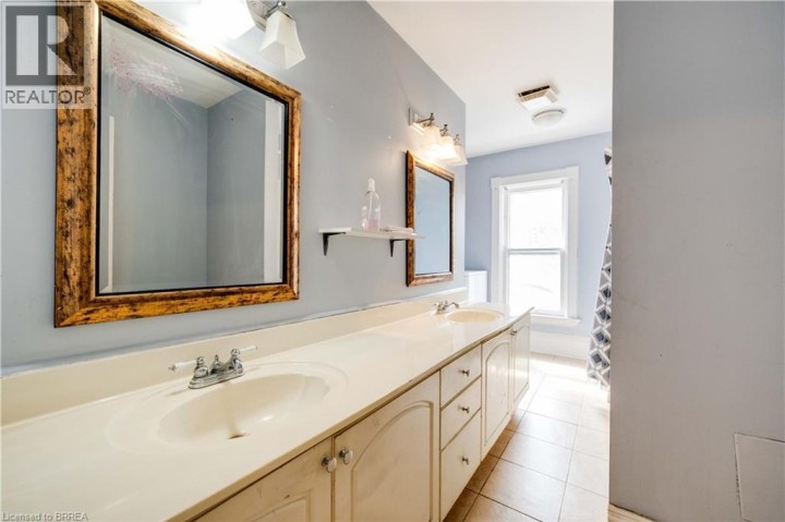 Photo 19 at 300 Dalhousie Street, East Ward, Brantford