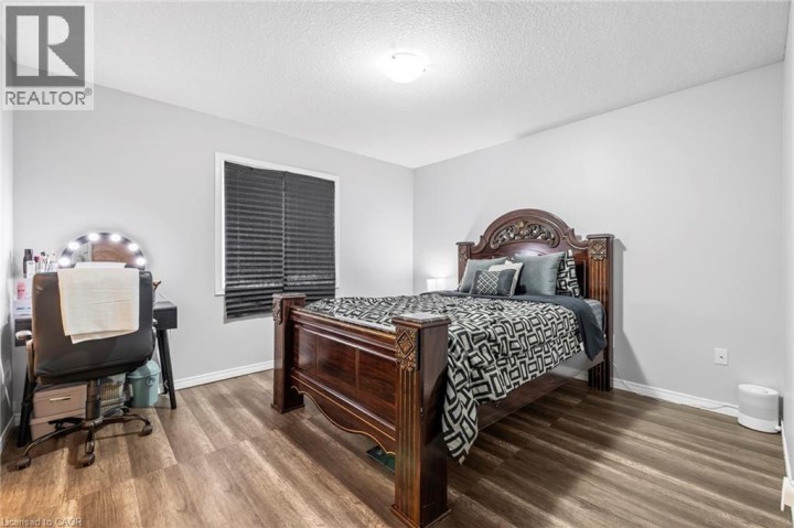 Photo 24 at 20 Gillespie Drive, Empire South, Brantford
